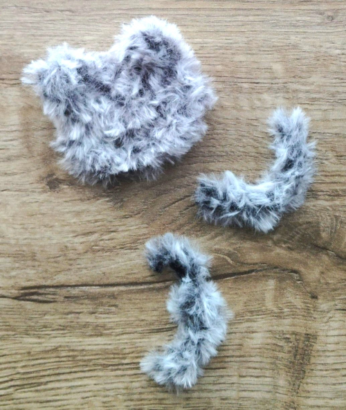 ダイソーモフン毛糸で作ったもの、猫しっぽ