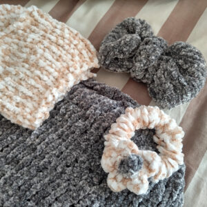 ダイソー毛糸グロッシーモールで作ったもの